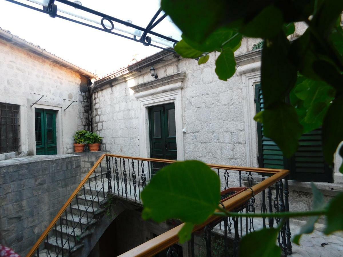 P.S. Cattaro Apartments Εξωτερικό φωτογραφία