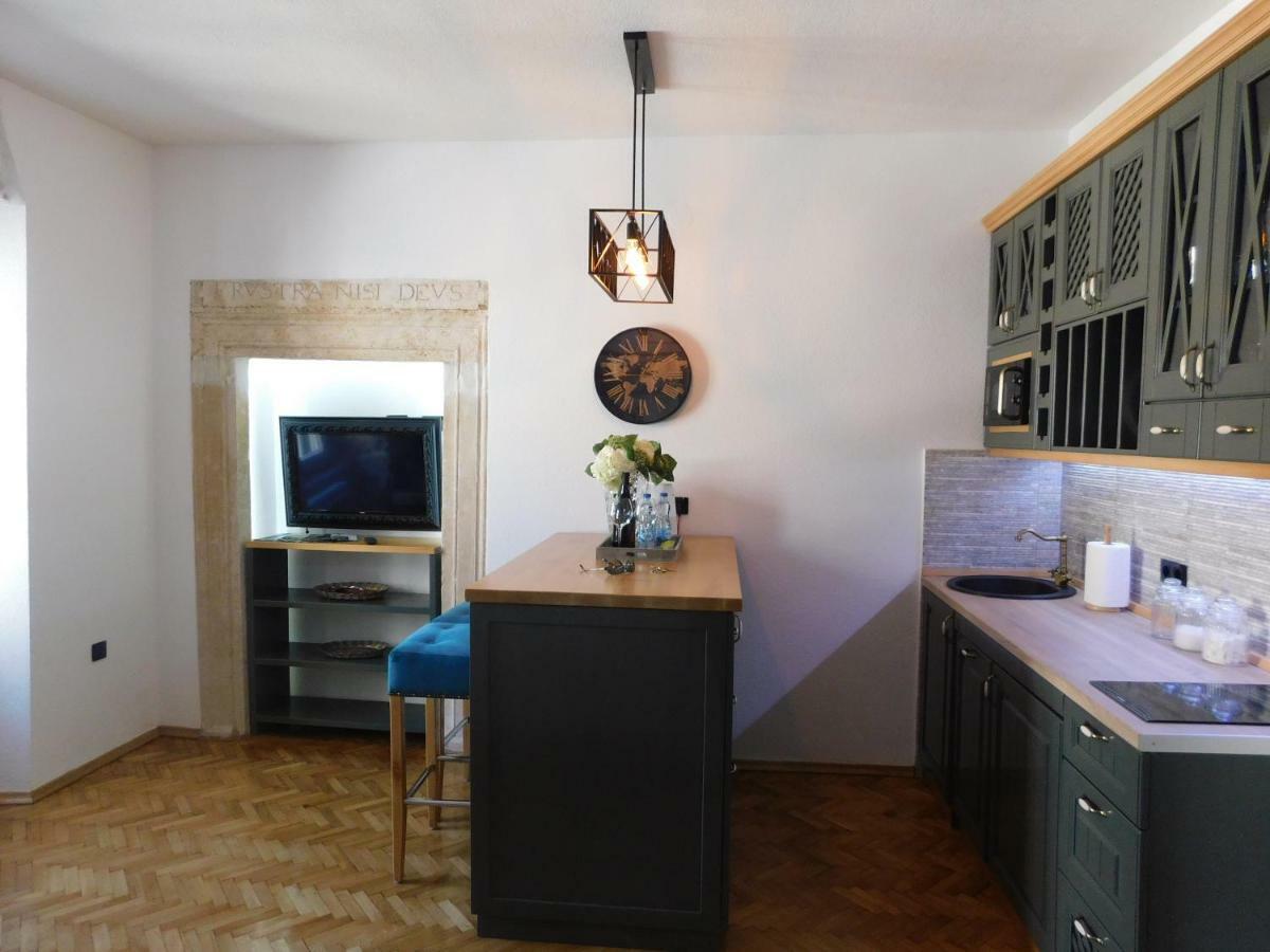 P.S. Cattaro Apartments Εξωτερικό φωτογραφία